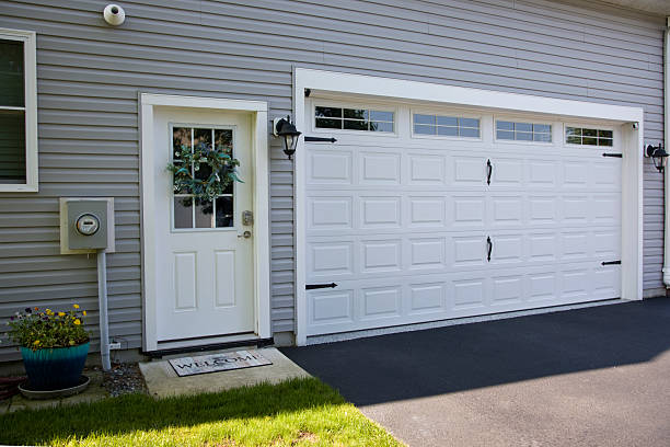 24/7 Emergency Garage Door Roller Replacement experts in Weston, WI